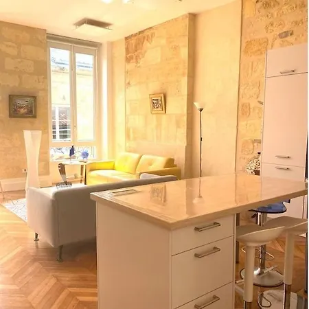 Fantastic 3-room Heart Of Les Chartrons -