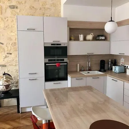 Fantastic 3-room Heart Of Les Chartrons - * Bordeaux