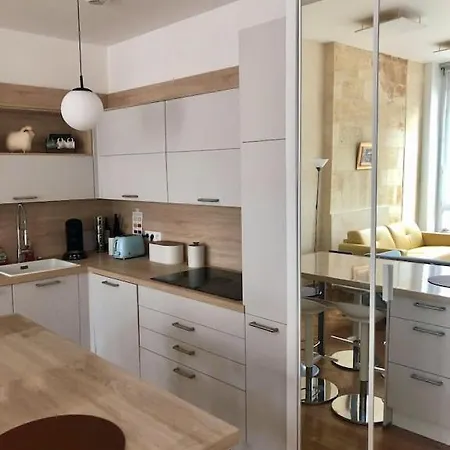 Fantastic 3-room Heart Of Les Chartrons -