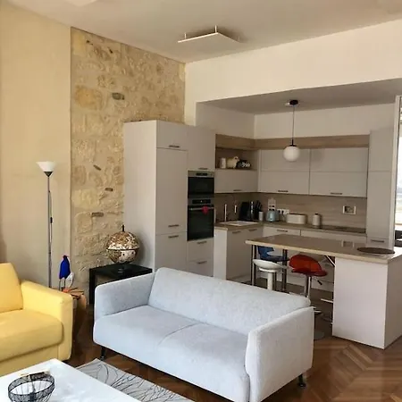 Fantastic 3-room Heart Of Les Chartrons - Apartment *