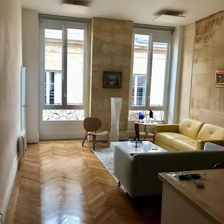 Fantastic 3-room Heart Of Les Chartrons -