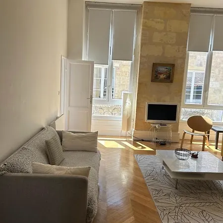 Fantastic 3-room Heart Of Les Chartrons - * Bordeaux