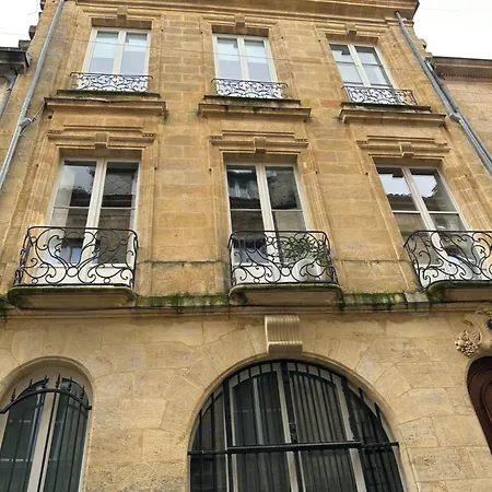 Fantastic 3-room Heart Of Les Chartrons -