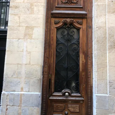 Fantastic 3-room Heart Of Les Chartrons - Bordéus